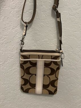 Coach Tan and Brown Crossbody Bag 2000s vintage Y2K